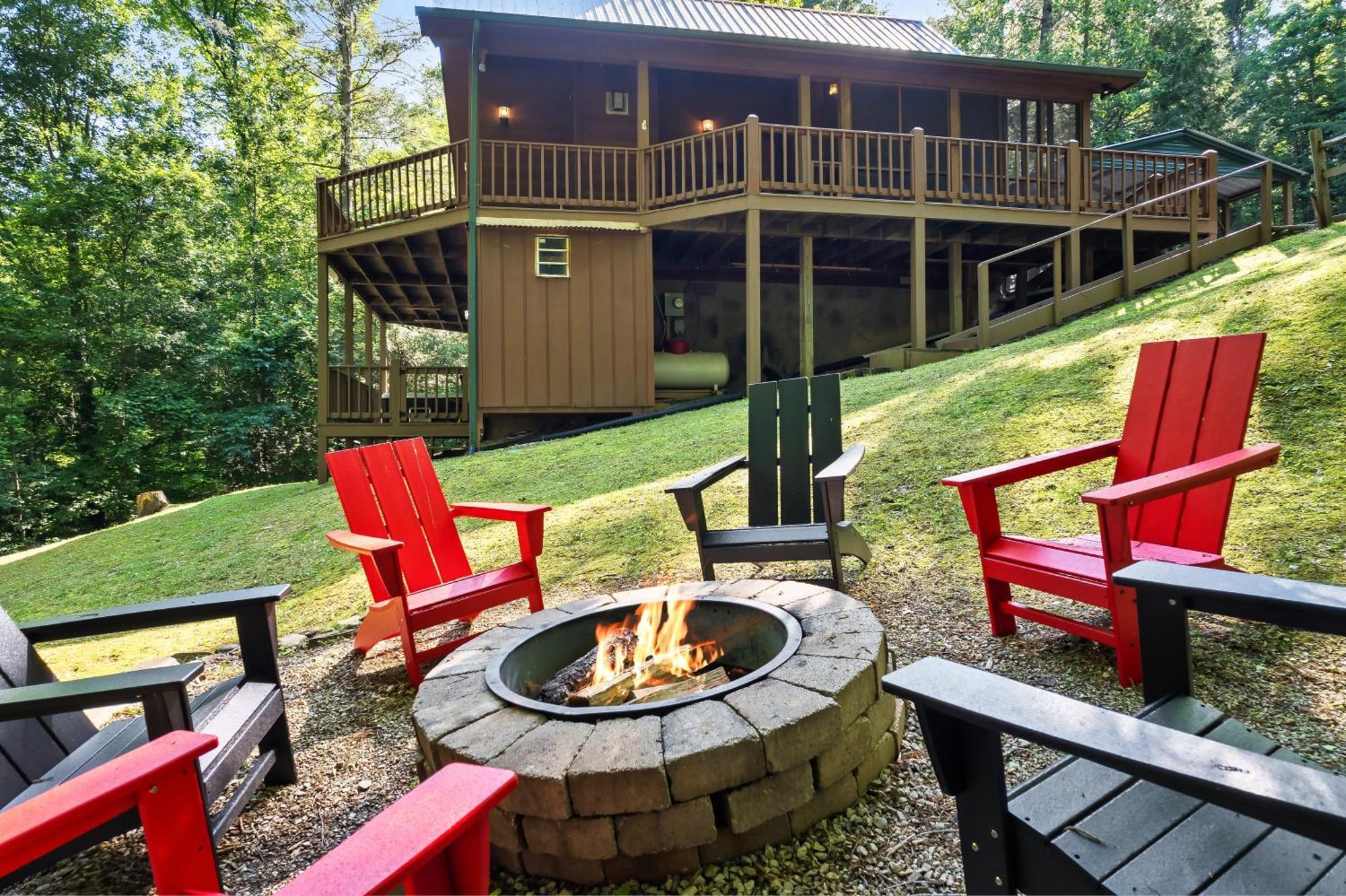 Peaceful Family Cabin With Hot Tub, Game Room, & More! Sevierville Zewnętrze zdjęcie